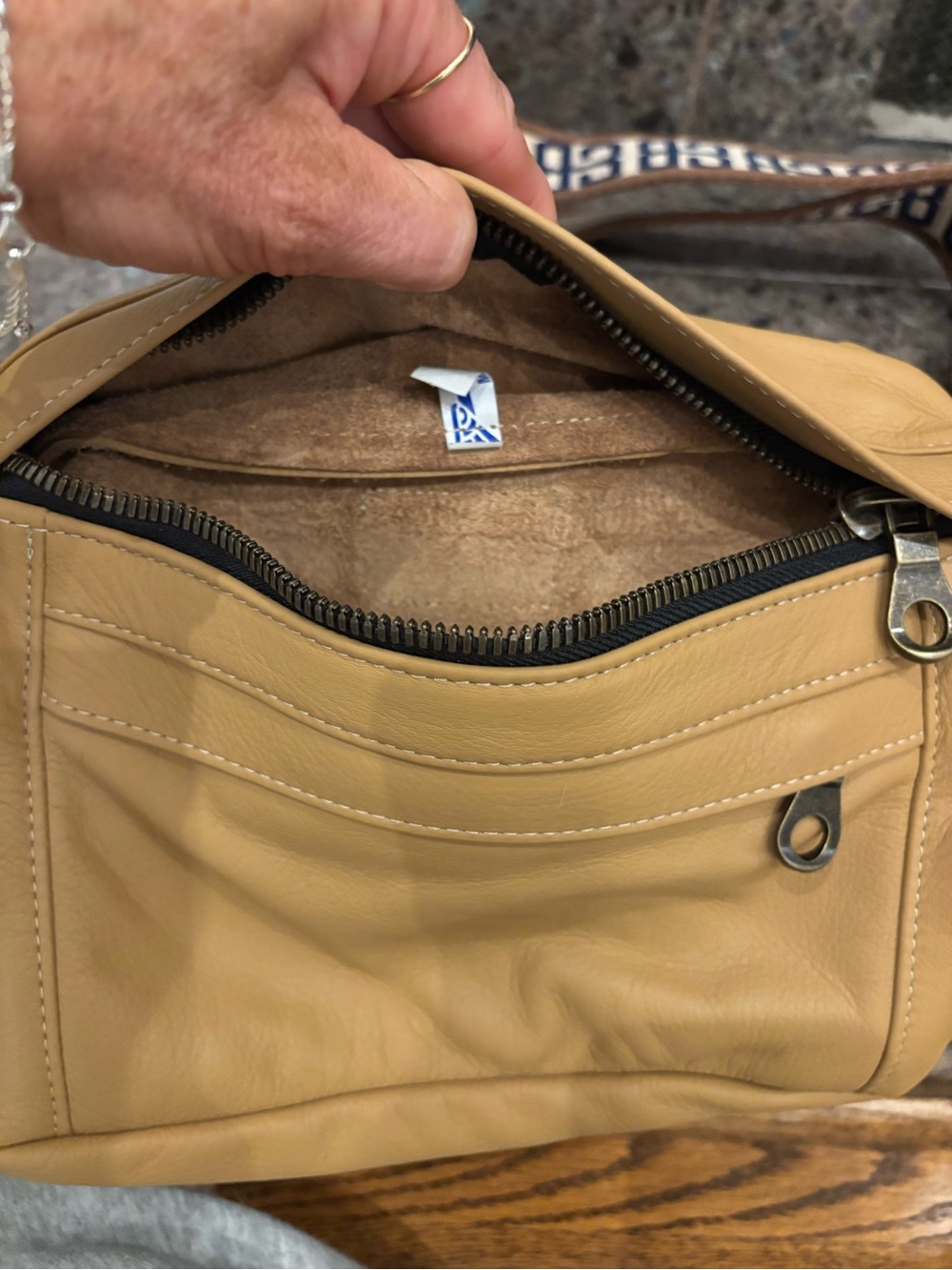 Parker Thatch Leather Shoulder Bag with Patterned Strap - Picture 7 of 10